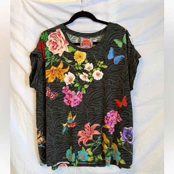 JOHNNY WAS Blooming Breeze Floral Print Crew Neck Short Sleeve Relaxed Tee Shirt - Picture 4 of 15